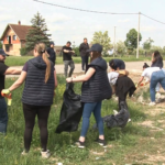 Aktivisti OO SNS Ub sproveli akciju čišćenja u Tvrdojevcu